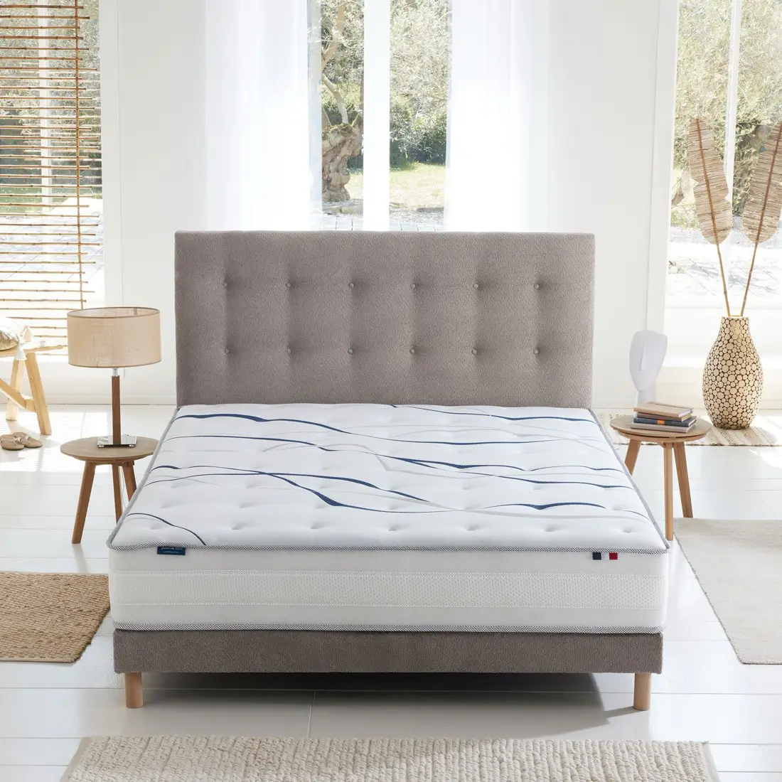 Ensemble matelas mousse HD NUVIA + sommier, chenille bouclettes Gris clair - 140x190 cm